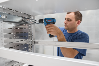 Дрель-шуруповерт аккумуляторная  Bosch GSR 12V-20 SOLO Professional 06019D4002 с подсветкой (0.601.9D4.002) в интернет магазине с доставкой по Москве